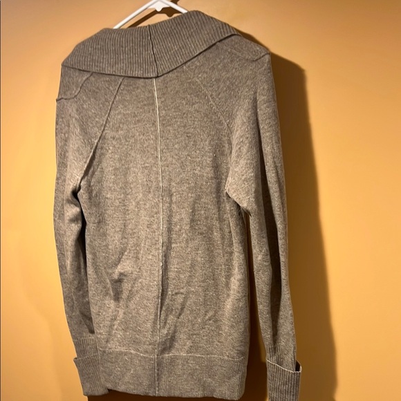 Banana Republic Gray Cardigan Sweater Shawl Collar Knit - Picture 3 of 3
